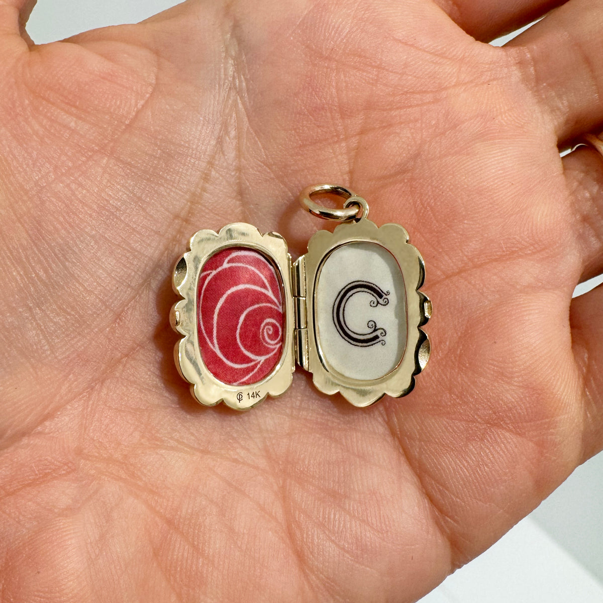 Loma Locket