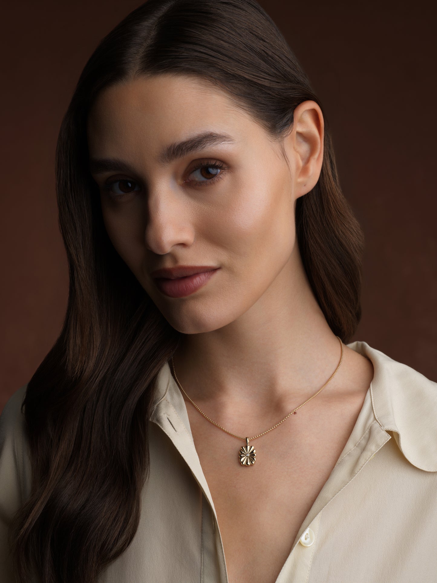 Loma Pendant